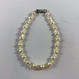 Freshwater pearl & Australian crystal bracelet